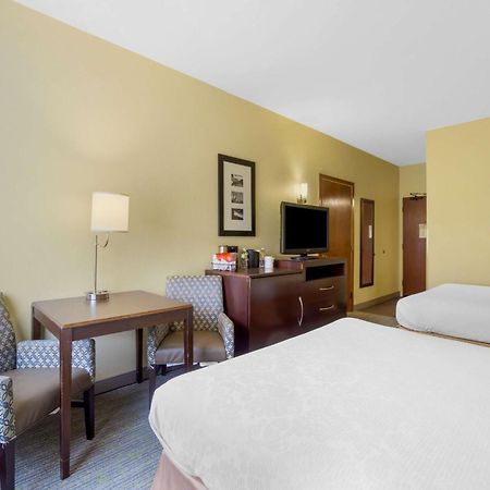 Best Western Plus Plaza by the Green Kent Exterior foto