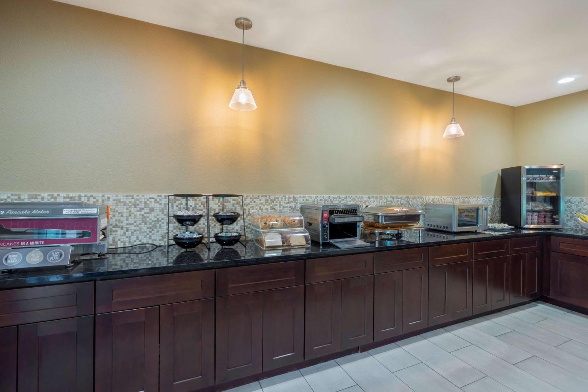 Best Western Plus Plaza by the Green Kent Exterior foto
