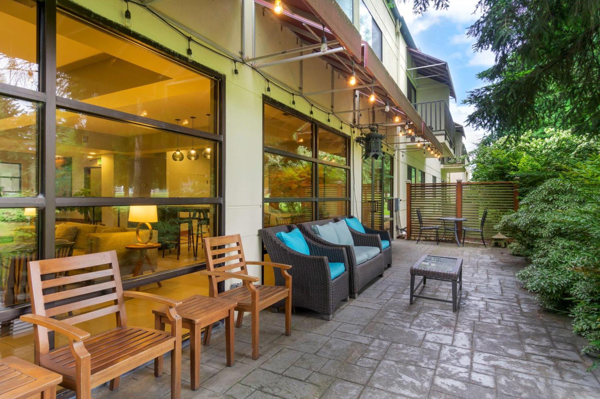 Best Western Plus Plaza by the Green Kent Exterior foto